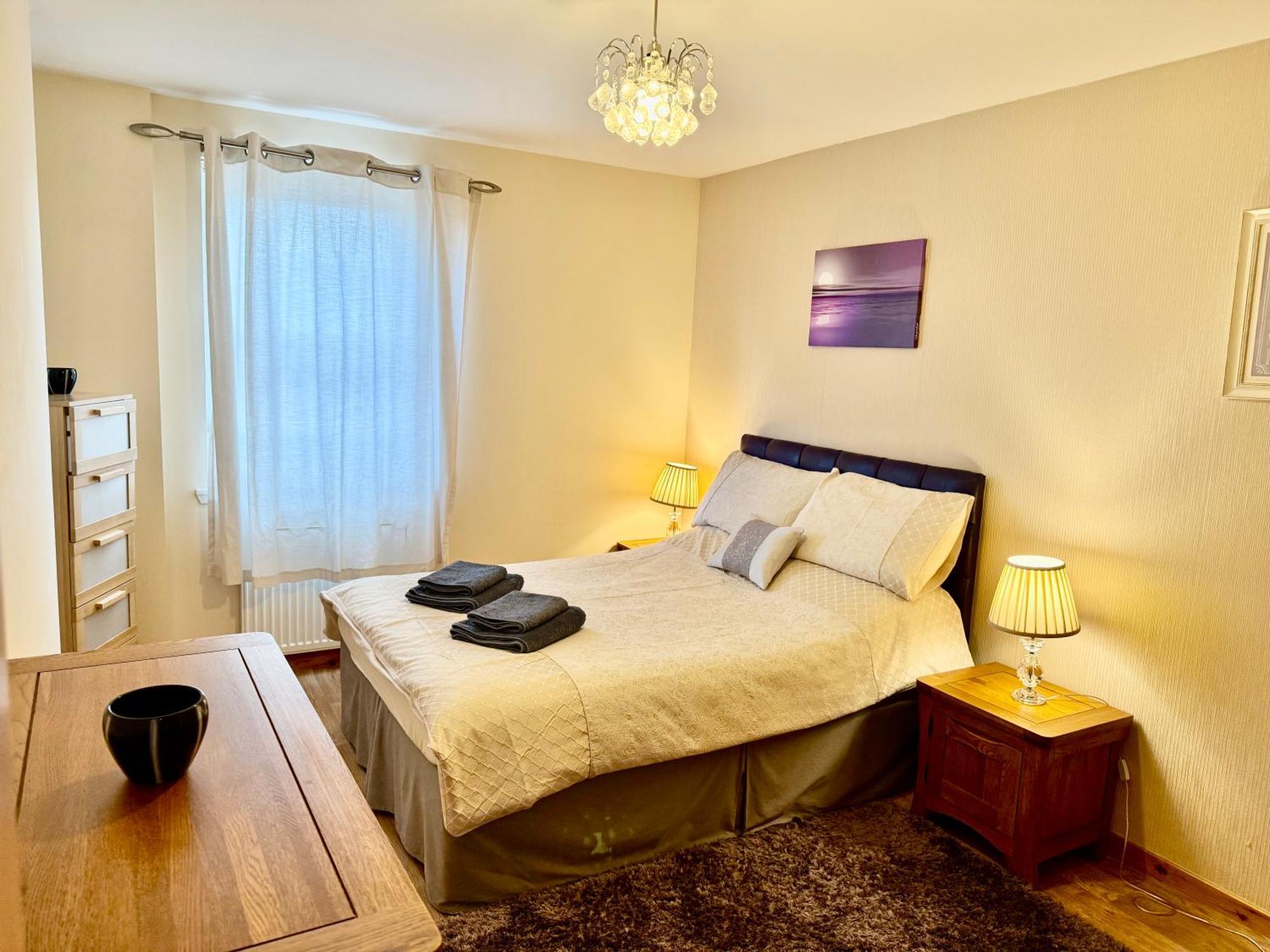 Azim And Suzi'S City Centre Apartment อินเวอร์เนส ภายนอก รูปภาพ